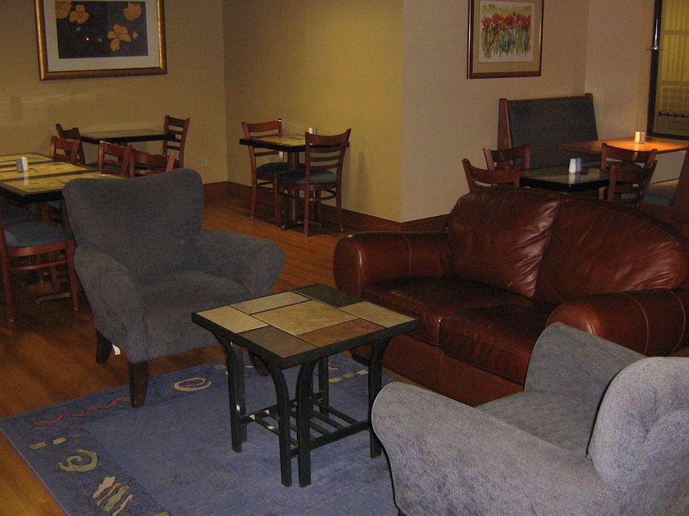 Days Inn By Wyndham Midland Exterior photo